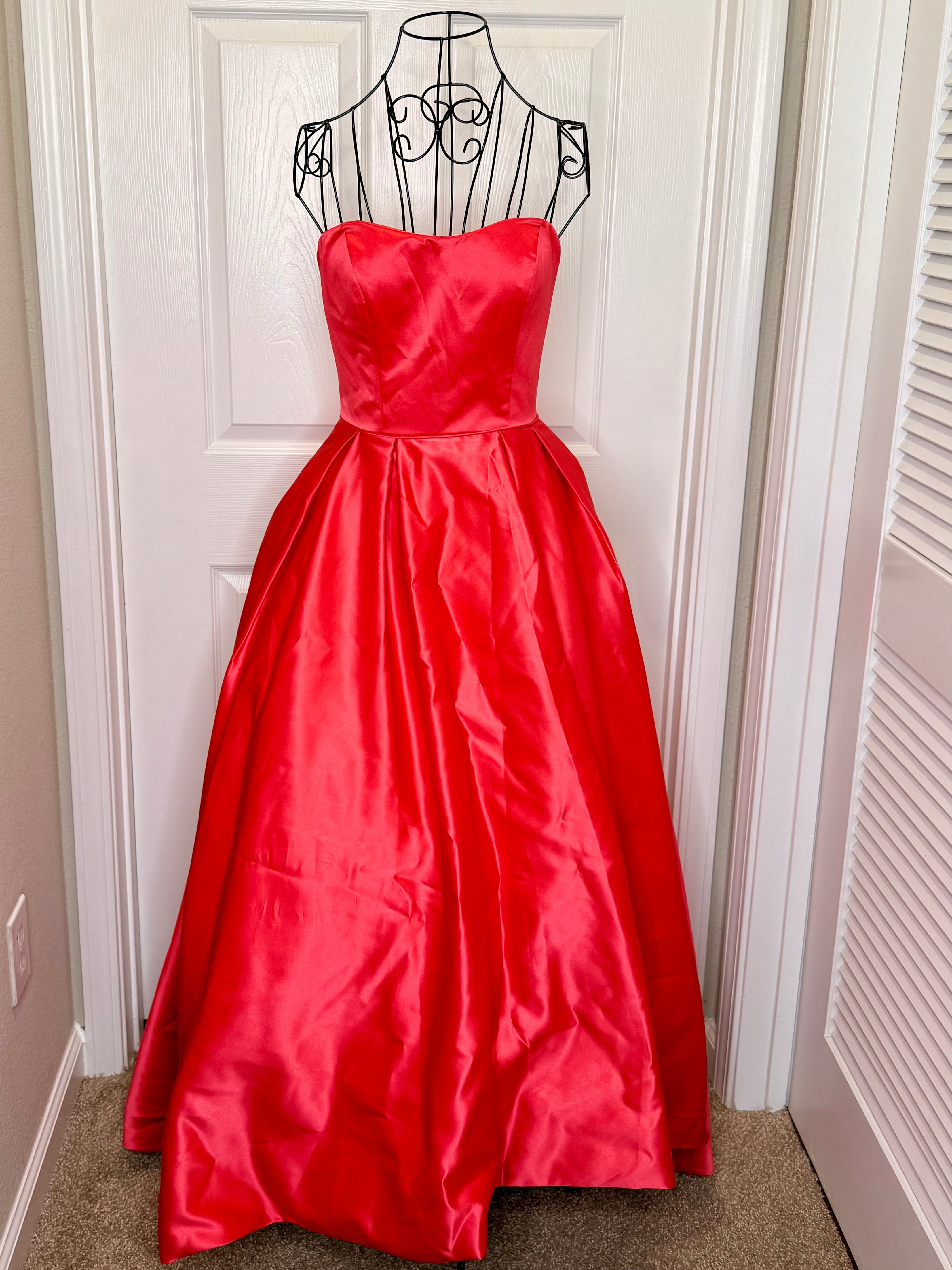 Sherri Hill (pre loved)