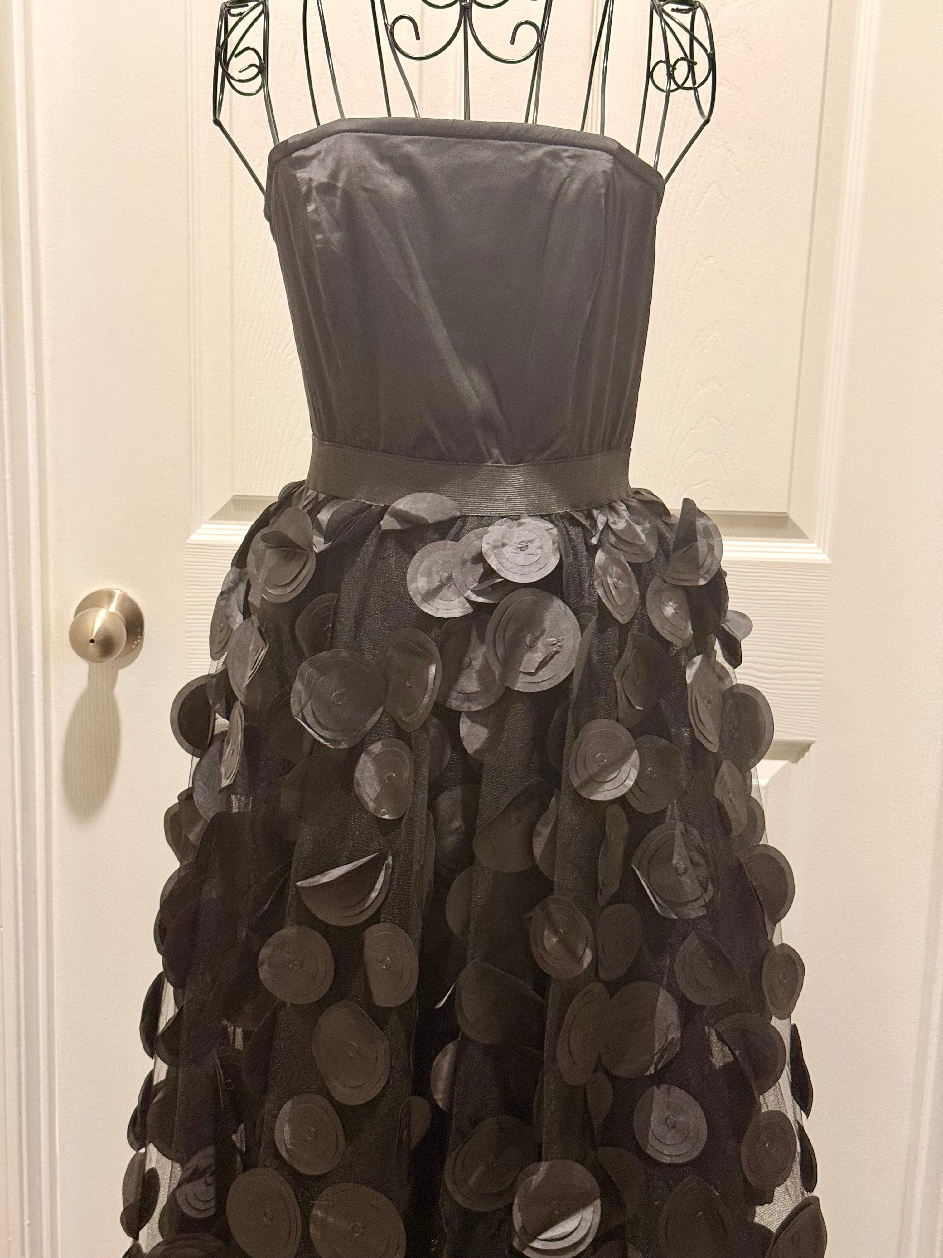 Black cocktail size Medium